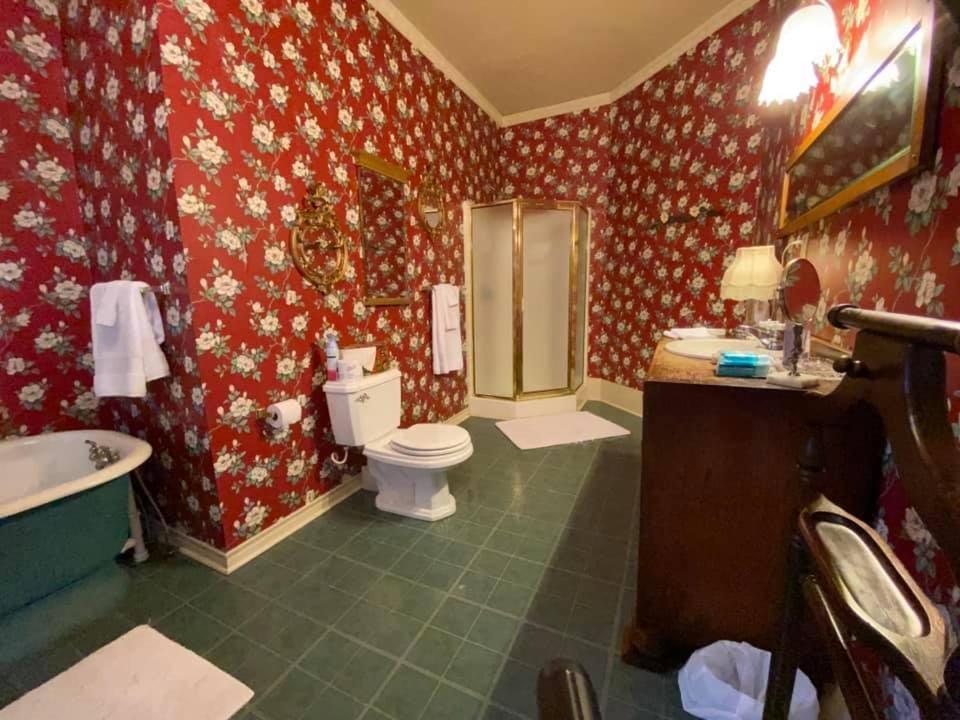 Four Winds Victorian Venue&Suites Bonham Extérieur photo