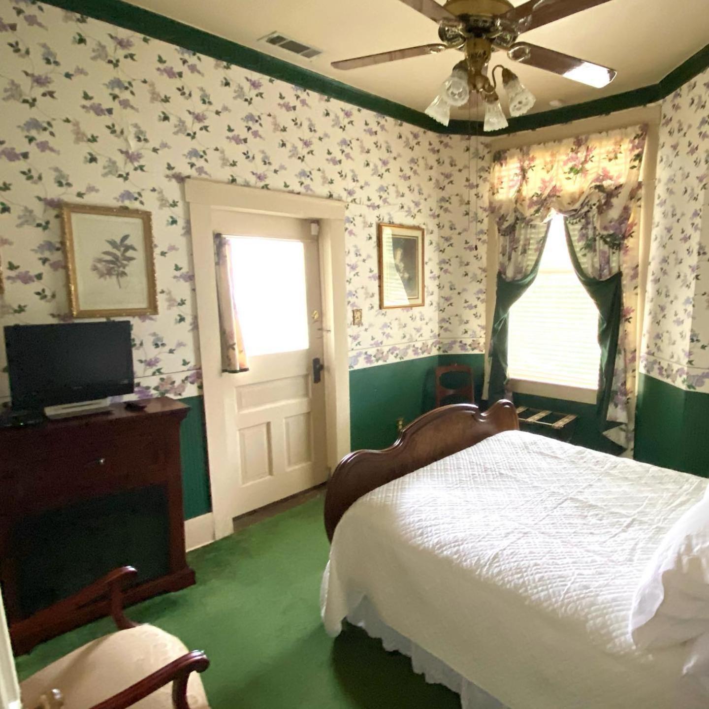 Four Winds Victorian Venue&Suites Bonham Extérieur photo