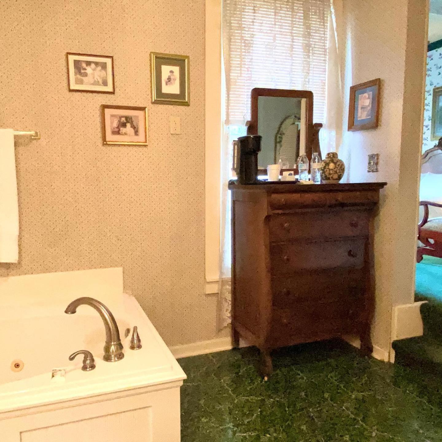 Four Winds Victorian Venue&Suites Bonham Extérieur photo